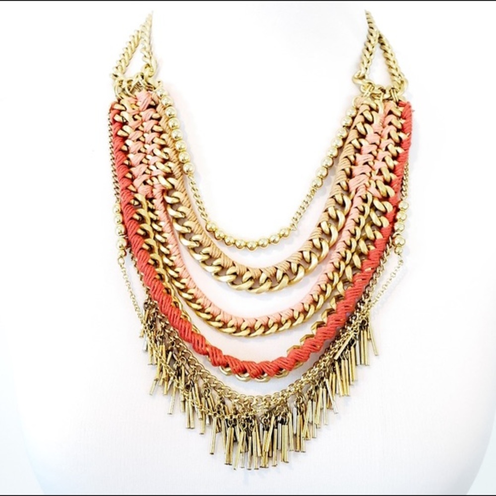 Stella & Dot Coral/Gold Necklace